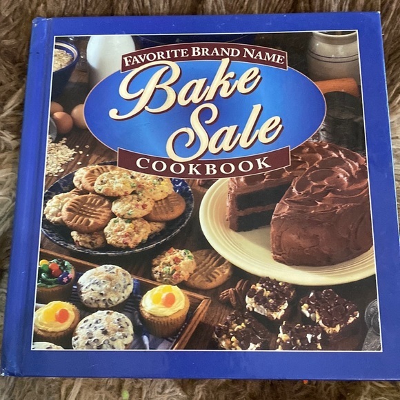 Favorite Brand Name‎ Bake Sale Cookbook - Picture 1 of 4